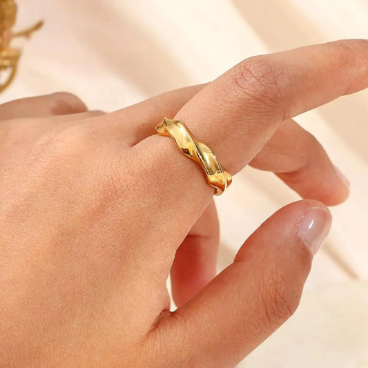 VANTA WAVE RING