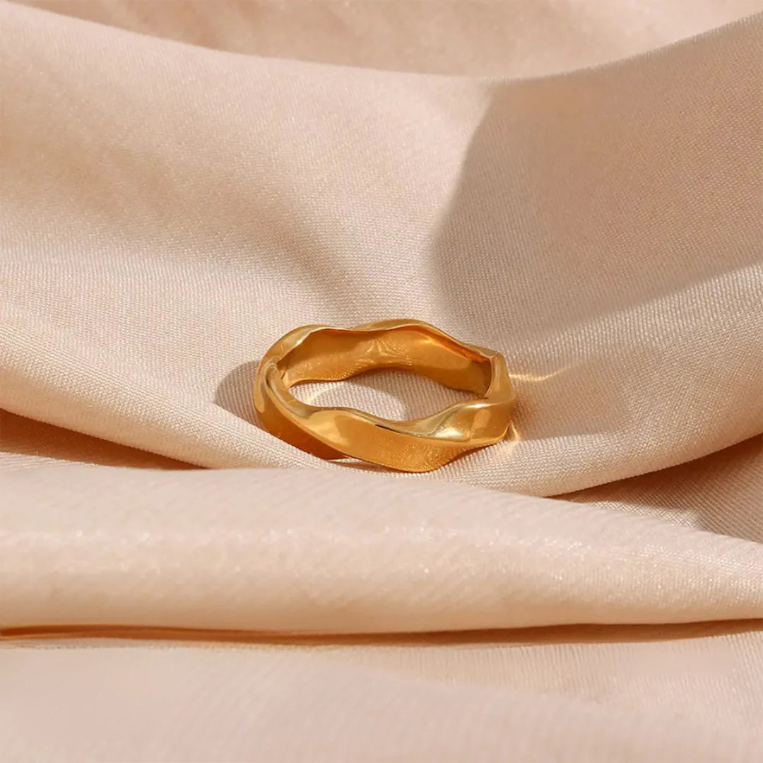 VANTA WAVE RING